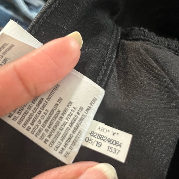 AE Women’s 360 Next Level Stretch Super Hi-Rise Jeggings - Black - 6 Regular - Picture 8 of 8